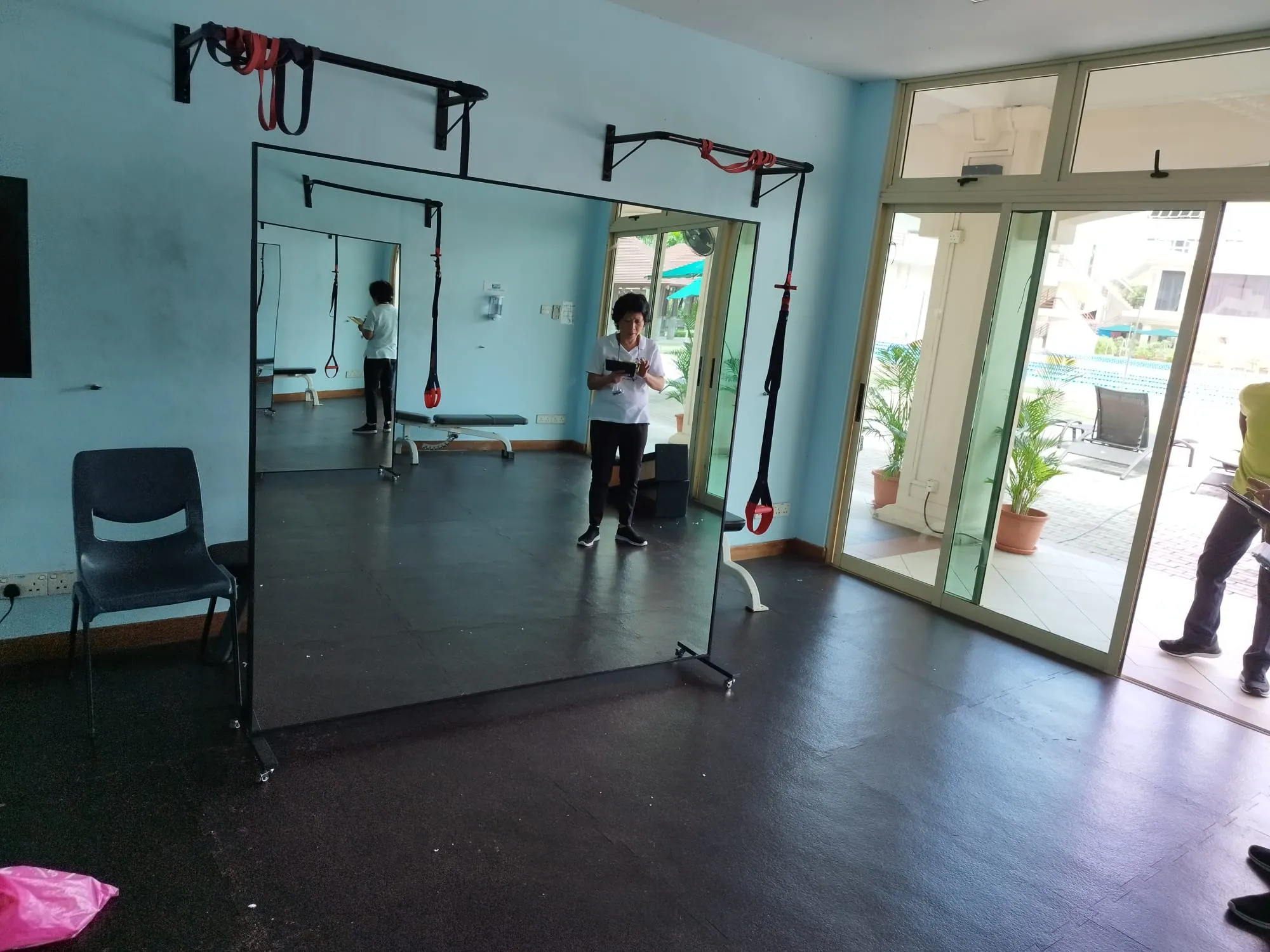 Shatterproof Framed Mirror on Wheels