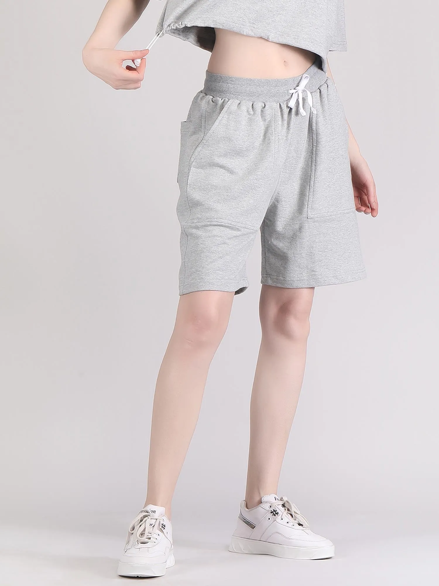 womens knee length shorts