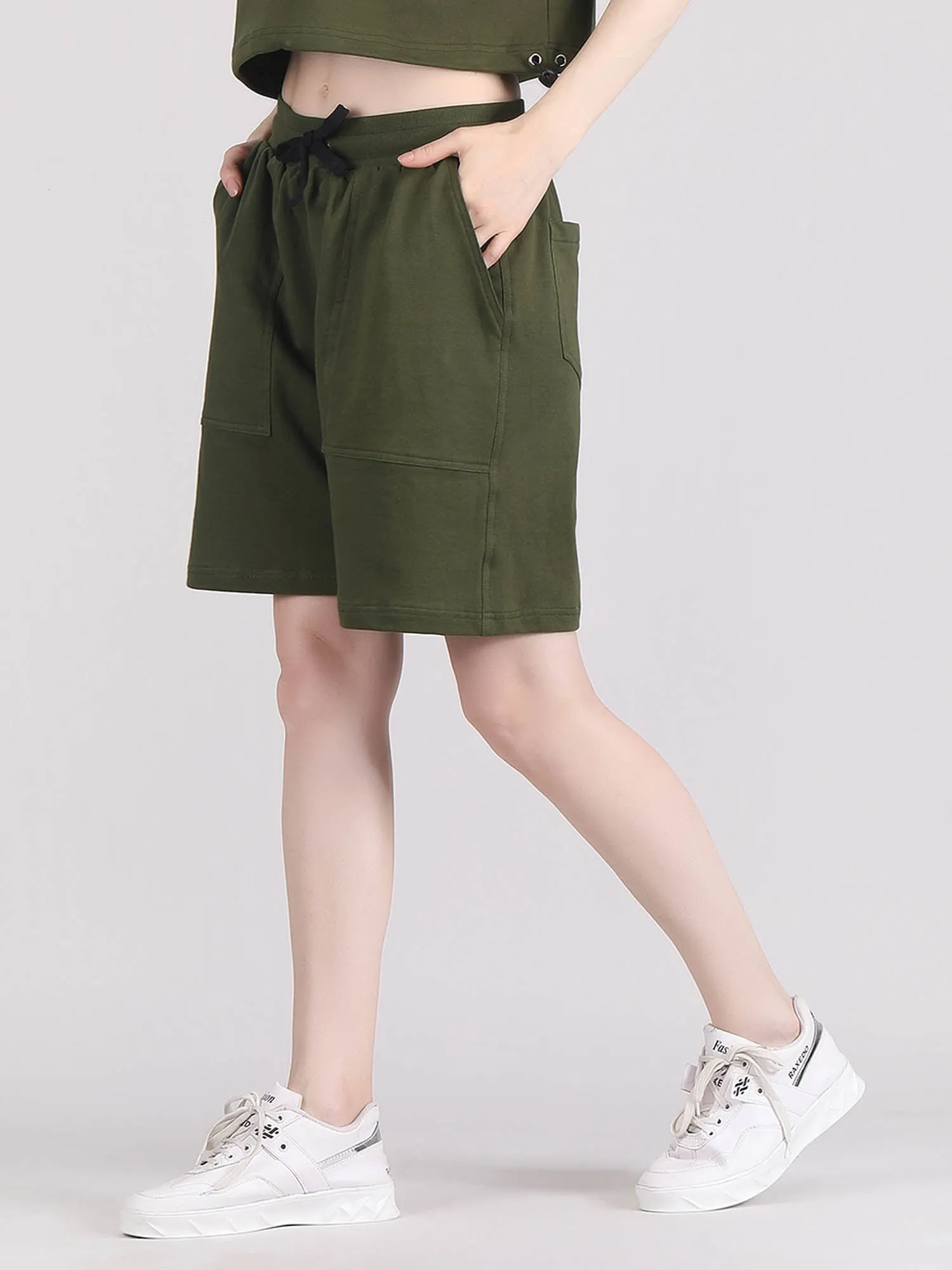 womens knee length shorts