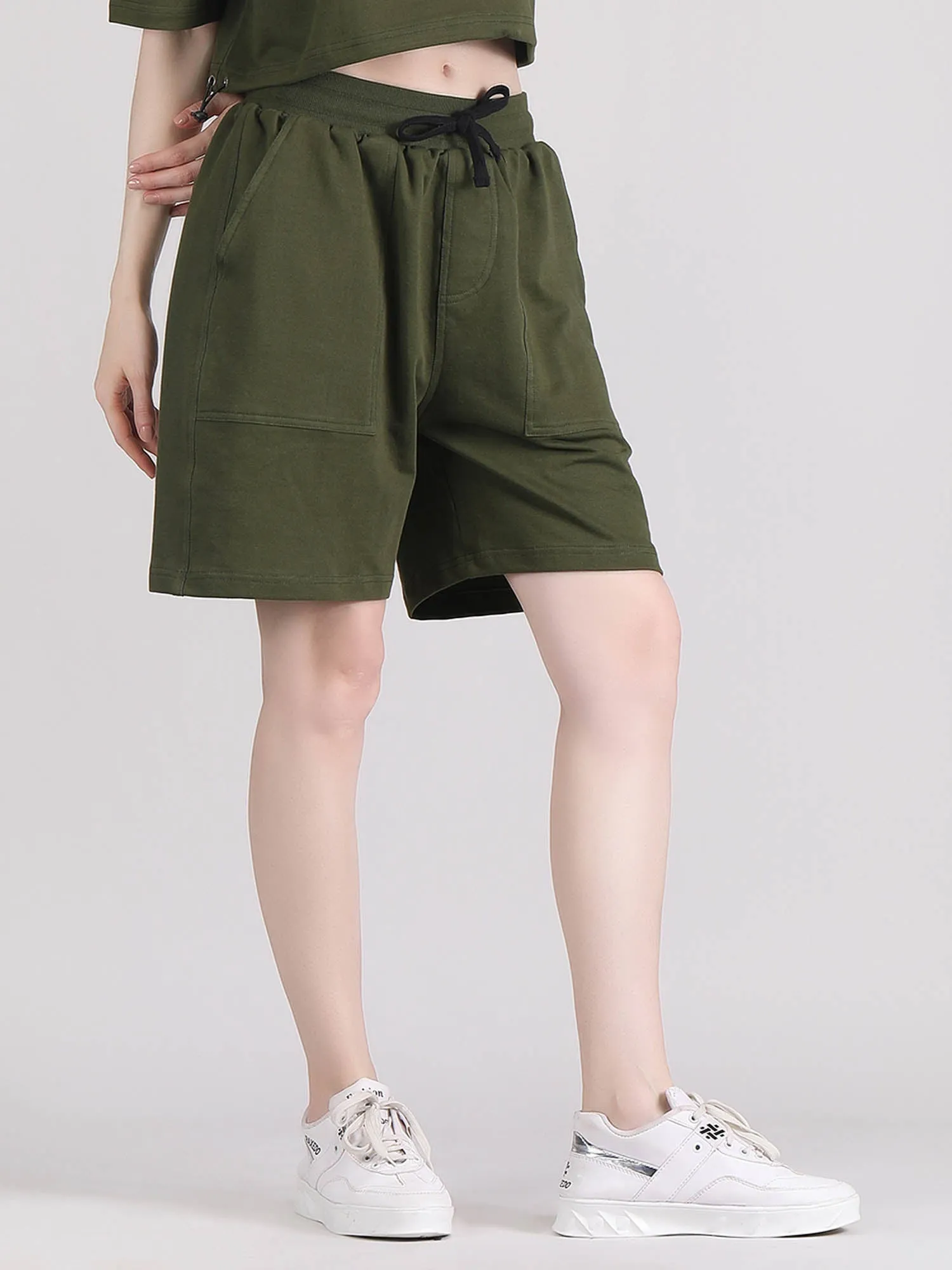 womens knee length shorts